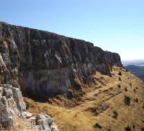 Monte Valdosa, paredes donde crian los buitres
